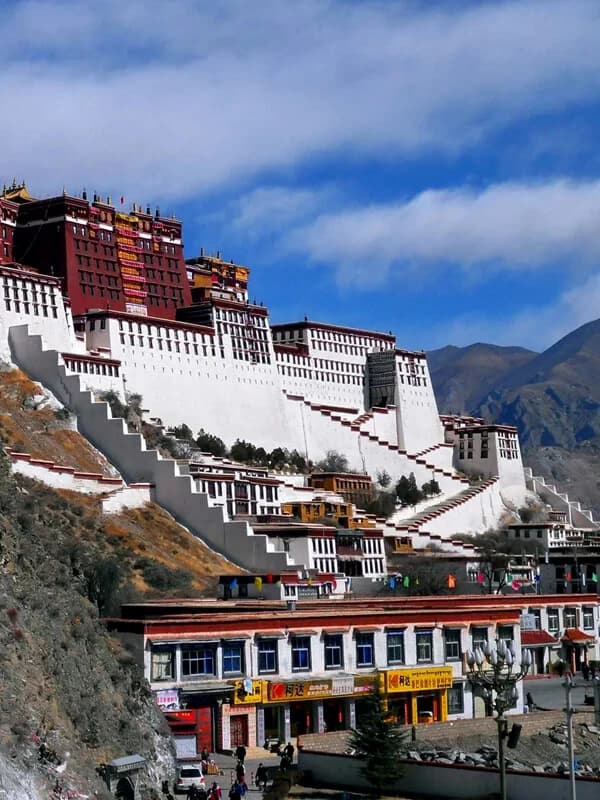 Explore Tibet