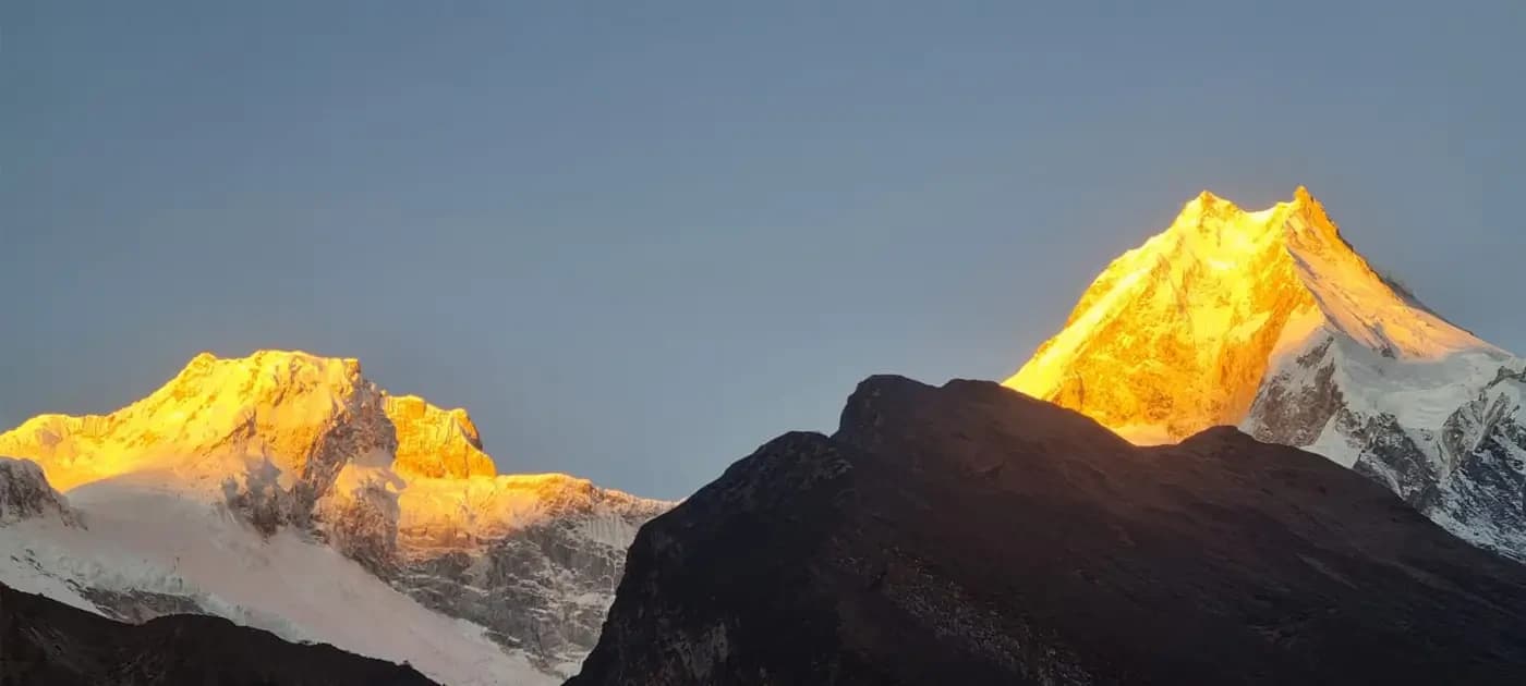 Manaslu Circuit Trek Vs Annapurna Circuit Trek: Which One Is Right For You?