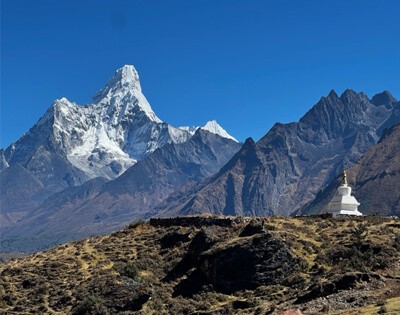 How difficult is Everest high pass trek